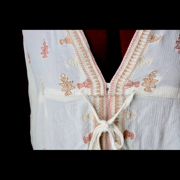 Bohemian 3/4 Sleeve Tie Neck Embroidery Blouse ! - Picture 4 of 6